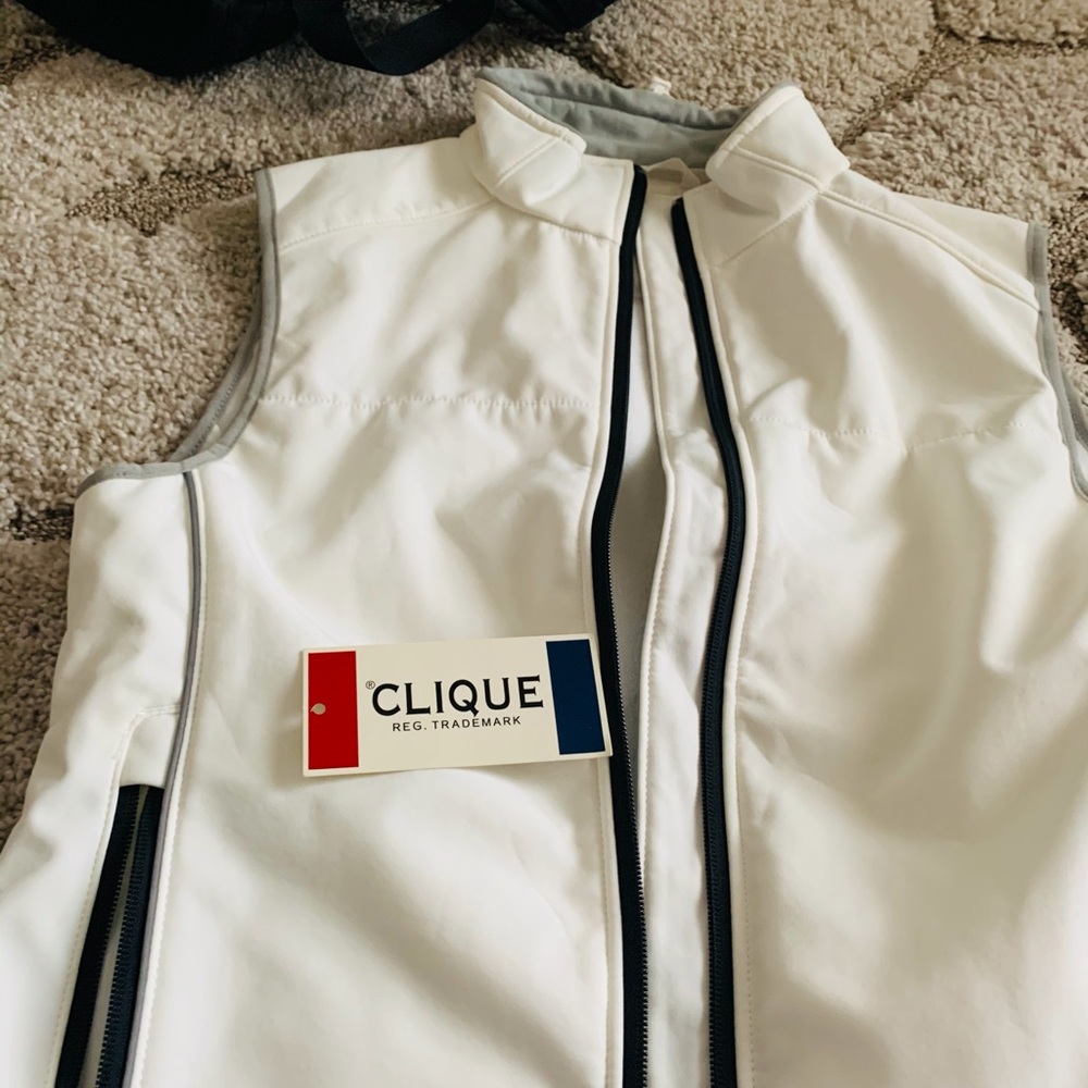 Clique vest